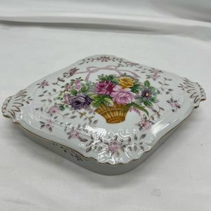 L&M Bristol Garden Diamond Shaped Trinket Box 5-3/4” Wide 4-1/4” vintage